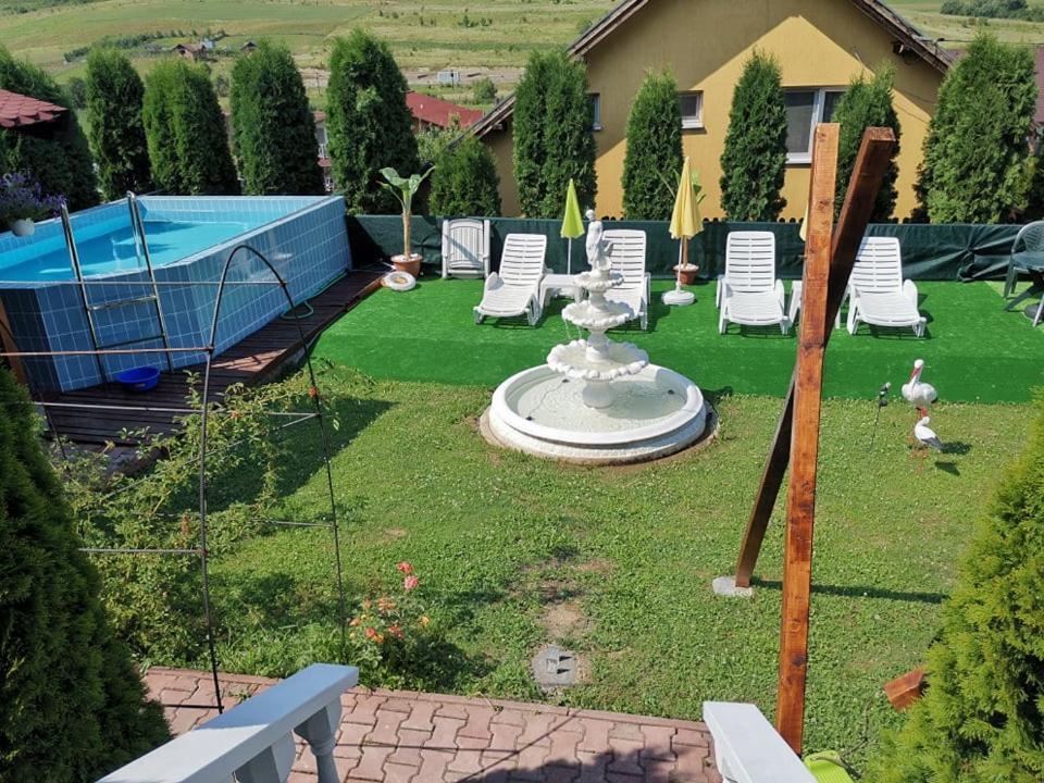 Stars Livezeni Hotel Ivanesti Buitenkant foto