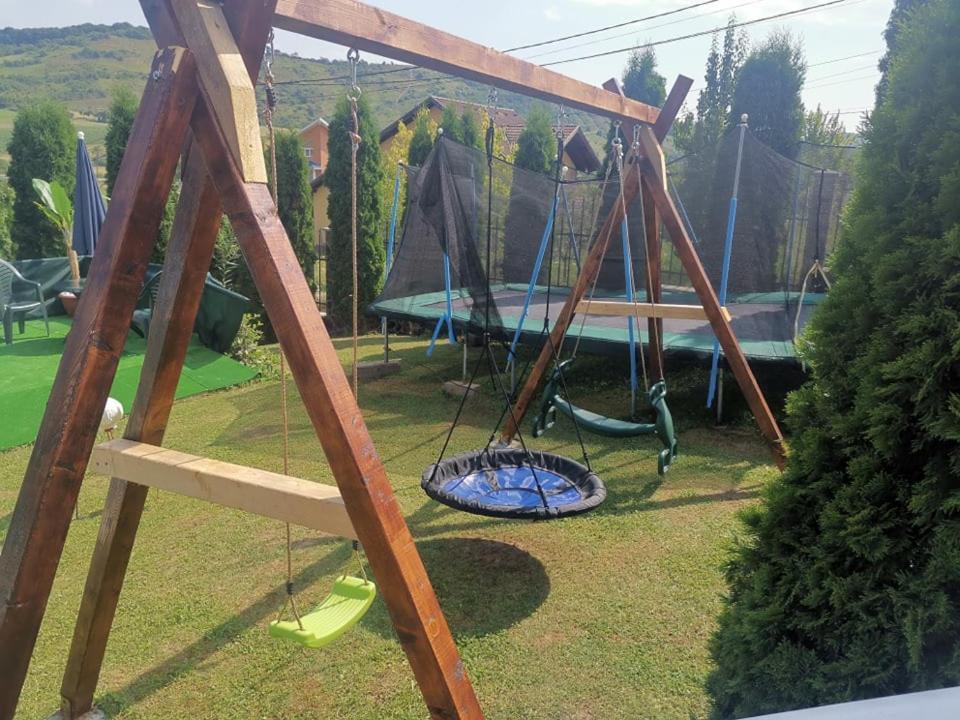 Stars Livezeni Hotel Ivanesti Buitenkant foto